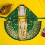 Karveer Nivasini Mahalaxmi Devi Poshak | Kolhapur Lakshmi Mata Dress for Temple & Home Puja | Traditional Silk Saree Vastra for Devi Idol & Photo Frame Decoration (9 Inch Poshak) ( करवीर निवासिनी महालक्ष्मी देवी पोशाख )