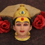 Dhanshree Yellow Madwat Mahalaxmi Devi Face | Premium Handpainted Goddess Face for Puja | Temple Style Royal Yellow Madwat with Handmade Traditional Design Work Guruvar Vrat Puja | Margashirsha & Navratri Special(Devi Mukh Height is: 6.5 Inch) (धनश्री पिवळ्या रंगातील मडवत महालक्ष्मी देवीचा चेहरा | पूजेसाठी हाताने रंगवलेला उत्कृष्ट दर्जाचा देवीचा चेहरा)